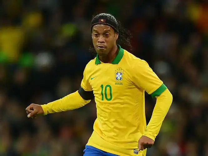 也透露出中 也透露出中