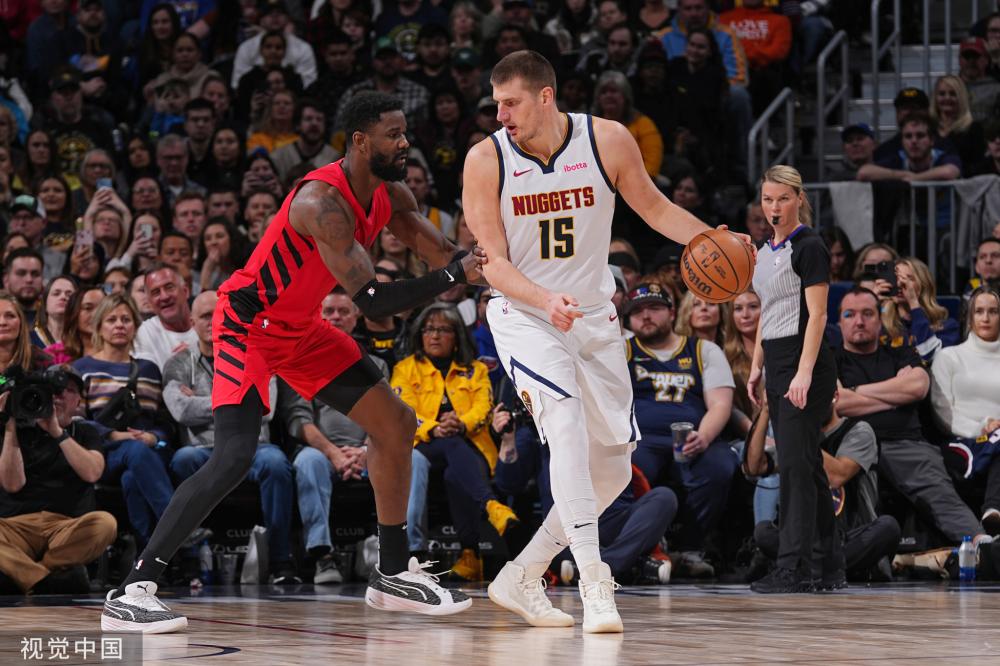 一个显而易 一个显而易